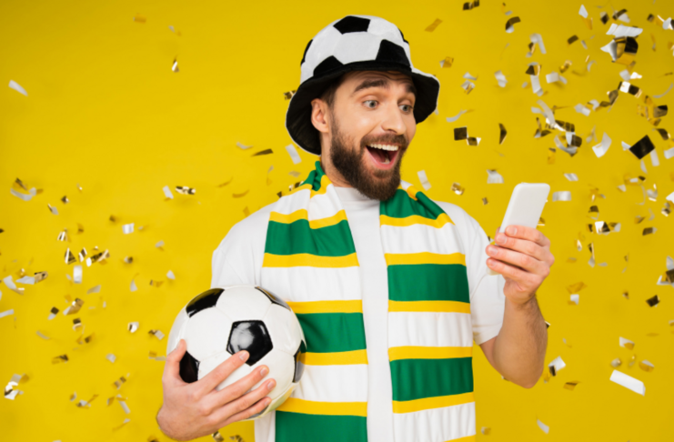 Cartão de TODOS facilita troca de figurinhas da Copa via app