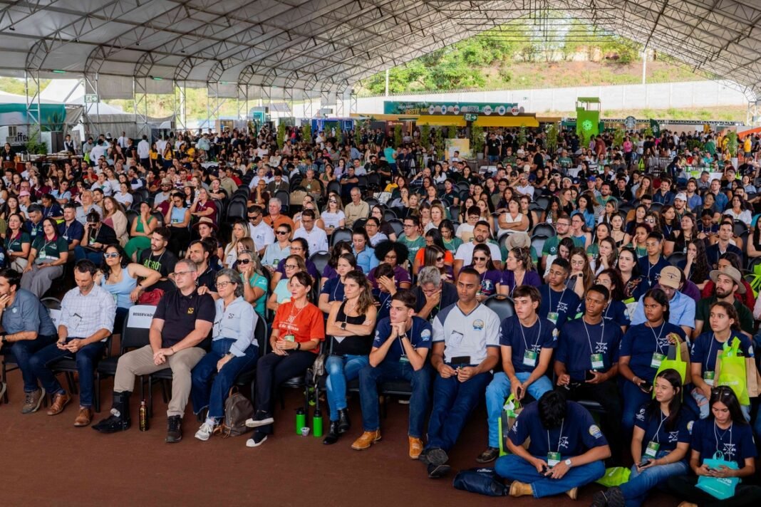 Movimento conecta a cafeicultura brasileira Movimento conecta a cafeicultura brasileira