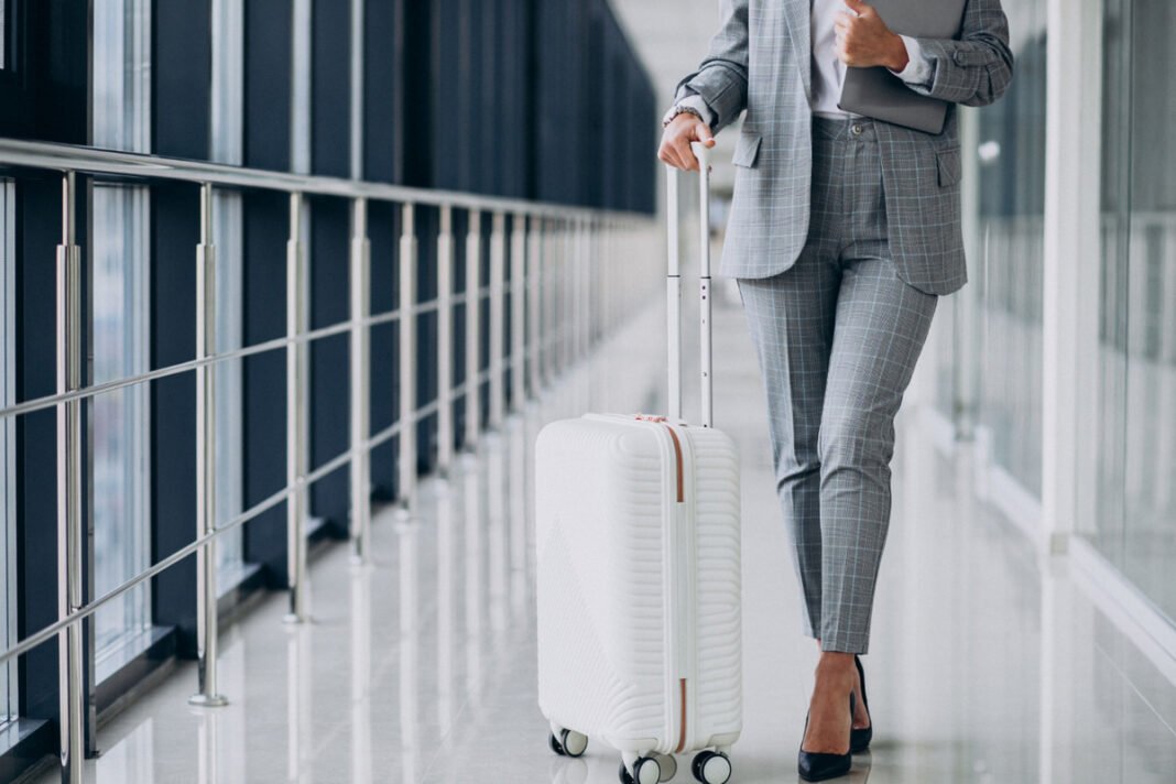 Alta de custos exige estratégia nas viagens corporativas Alta de custos exige estratégia nas viagens corporativas