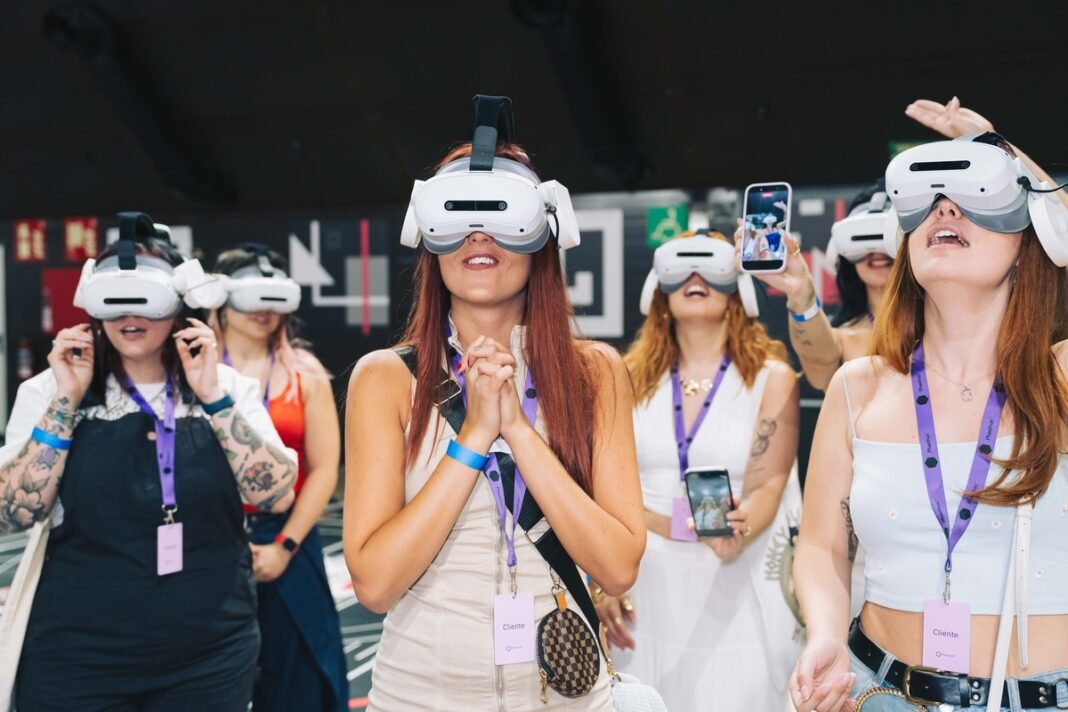 The Black Mirror Experience estreia no Brasil em 31 de julho The Black Mirror Experience estreia no Brasil em 31 de julho