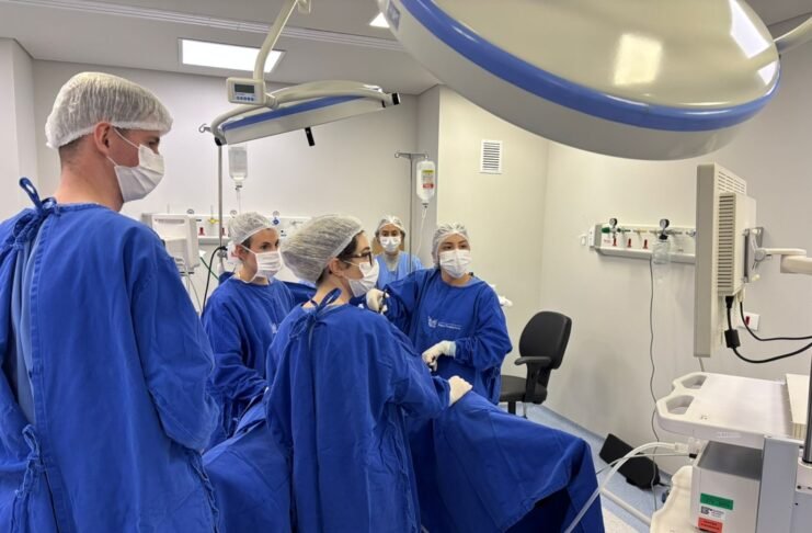Hospital Papa Francisco realiza primeira cirurgia por vídeo