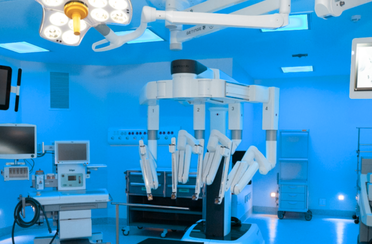 Robótica remove tumor renal com invasão da veia cava